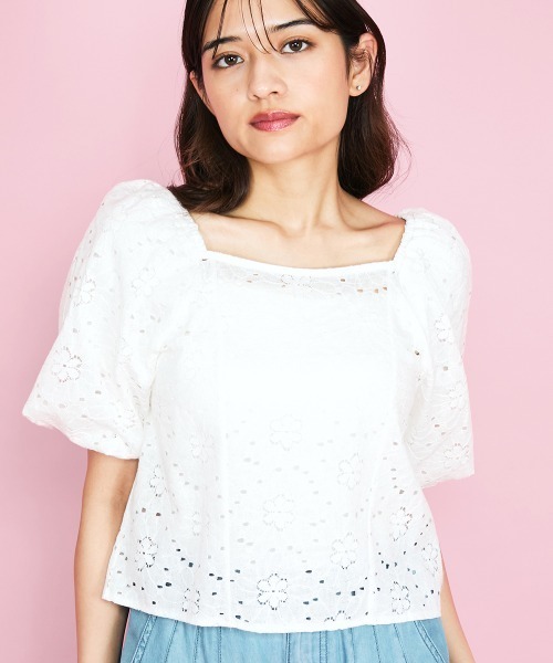 QUEENS COURT（クイーンズコート）の「【SHIORI IRIE コラボ】2WAYオフショルレースブラウス≪手洗い可能≫（シャツ/ブラウス・レディース・ブラック/オフホワイト/アイボリー・M）」の6枚目の写真