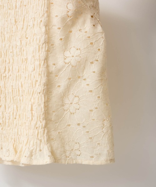 QUEENS COURT（クイーンズコート）の「【SHIORI IRIE コラボ】2WAYオフショルレースブラウス≪手洗い可能≫（シャツ/ブラウス・レディース・ブラック/オフホワイト/アイボリー・M）」の21枚目の写真