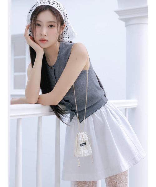 SNIDEL（スナイデル）の「Sustainableタフタミニスカショ（その他パンツ・レディース・ブラック/バーガンディー/ホワイト・0/1）」の4枚目の写真