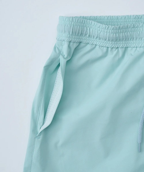 RVCA(ルーカ)の「RVCA メンズ 【UTILITY】 BLOCK SHORTS ショートパンツ 【2025年夏モデル】/ルーカウエストゴム撥水速乾塩素対応UVケア総柄サーフトランクス・ボードショーツ・バギーショーツ(水着)(その他パンツ・メンズ・ブラック/グレー系その他/キャメル/ブルー系その他・MEDIUM/SMALL/X-LARGE/LARGE)」の10枚目の写真
