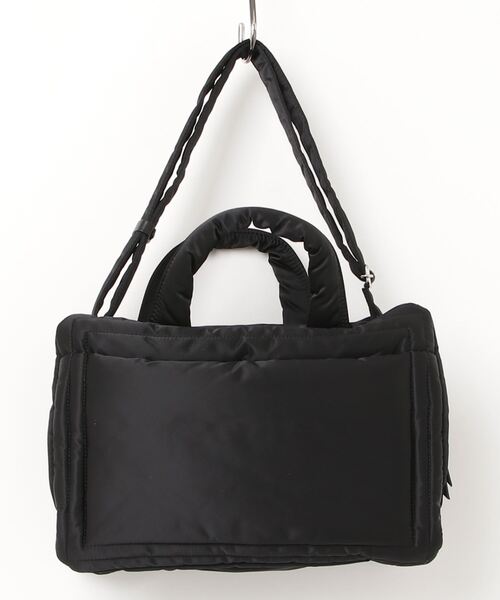 セール】PADDED NYLON MARGARET M MEDIUM SQUARE BAG