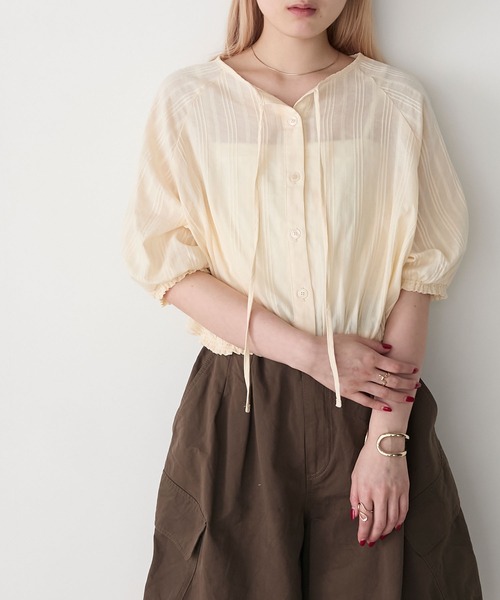 forksy.(フォルクシー)の「【forksy.】ドビーストライプ ラグランスリーブ 裾ギャザー半袖ブラウス(シャツ/ブラウス・レディース・テラコッタ/ホワイト/ブラック/アイボリー・FREE)」の3枚目の写真