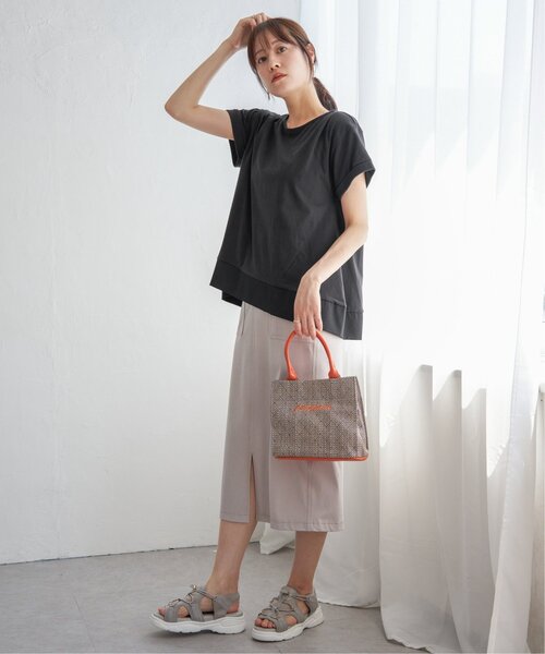 ikka（イッカ）の「Aライン裾切り替えカットソー（Tシャツ/カットソー・レディース・ブラック/グリーン/ネイビー/ベージュ・S/M/L）」の14枚目の写真