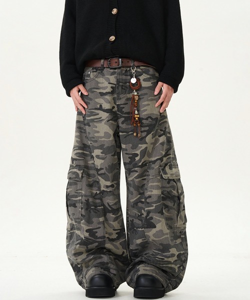 WESTBOY(ウエストボーイ)の「カモフラージュ ワイドカーゴパンツ WO25S11PT01【WB ORIGINALS】(カーゴパンツ・メンズ・カモフラージュ・L/M/XL)」の2枚目の写真