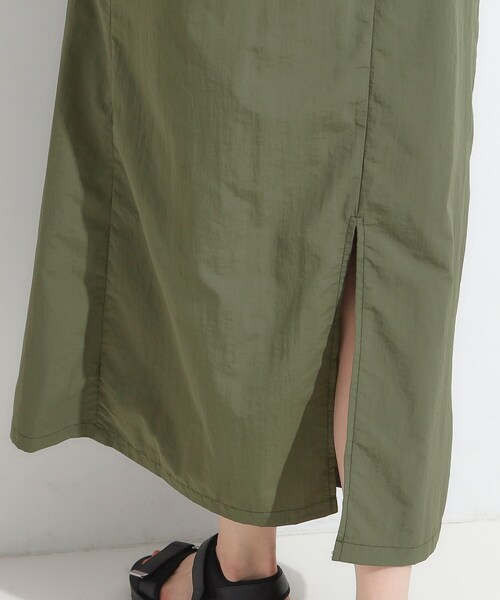 Cutie Blonde（キューティーブロンド）の「【S-LL】ナイロンハーフジップジャンスカ（ワンピース・レディース・ブラック/カーキ・01/02/03/04）」の3枚目の写真