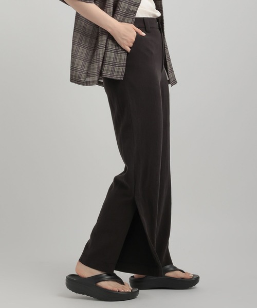 GEORGE'S（ジョージズ）の「サイドスリットパンツ（その他パンツ・レディース・ベージュ/ブラウン/ブラック・SMALL/MEDIUM）」の13枚目の写真