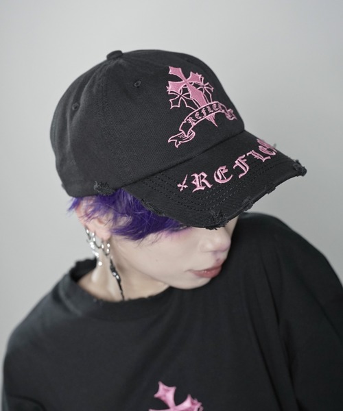 REFLEM(レフレム)の「『REFLEM/レフレム』クロス刺繍ダメージデニムCAP(キャップ・レディース・ブラック×パープル/ブラック×ホワイト/グレー/ブラック×ピンク・FREE)」の6枚目の写真