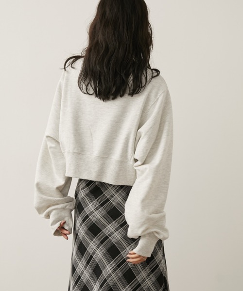 Aunt Marie's(アントマリーズ)の「クロップドルーズスウェット(スウェット・レディース・ブラック/ブラウン/ライトグレー・FREE)」の17枚目の写真