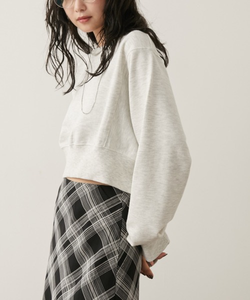 Aunt Marie's(アントマリーズ)の「クロップドルーズスウェット(スウェット・レディース・ブラック/ブラウン/ライトグレー・FREE)」の15枚目の写真