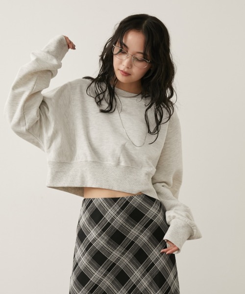 Aunt Marie's(アントマリーズ)の「クロップドルーズスウェット(スウェット・レディース・ブラック/ブラウン/ライトグレー・FREE)」の14枚目の写真