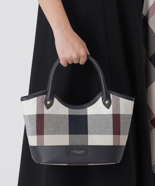 BLUE LABEL CRESTBRIDGE(ブルーレーベルクレストブリッジ)の「クレストブリッジチェックキャンバスレザー切替ミニトート(ショルダーバッグ・レディース・ベージュ系その他・FREE)」の2枚目の写真