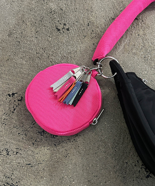cheek（BAG）（チーク）の「【cheek/チーク】rund shoulder C25001　ショルダーバック/ポーチ付き/ユニセックス【WEB限定】（ショルダーバッグ・レディース・ブラック・フリー）」の5枚目の写真