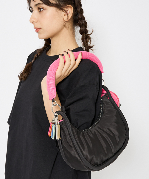 cheek（BAG）（チーク）の「【cheek/チーク】rund shoulder C25001　ショルダーバック/ポーチ付き/ユニセックス【WEB限定】（ショルダーバッグ・レディース・ブラック・フリー）」の8枚目の写真