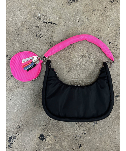 cheek（BAG）（チーク）の「【cheek/チーク】rund shoulder C25001　ショルダーバック/ポーチ付き/ユニセックス【WEB限定】（ショルダーバッグ・レディース・ブラック・フリー）」の9枚目の写真