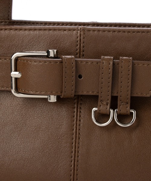 Tomieco(トミエコ)の「LEATHER 羊革スクエアバッグ 人気の横長トートバッグ(ショルダーバッグ・レディース・ダークブラウン/ブラウン/オフホワイト/ブラック・FREE)」の18枚目の写真