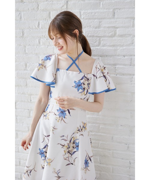 tocco closet（トッコ　クローゼット）の「リリープリントフレアスリーブバックレースアップワンピース（ワンピース・レディース・レッド/ブルー・M）」の17枚目の写真