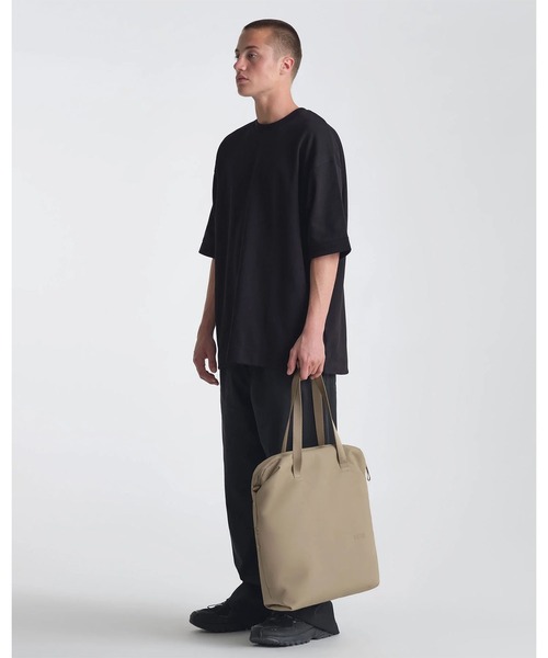 ESTNATION(エストネーション)の「Urth / Arkose Tote(トートバッグ・メンズ・ブラック・FREE)」の5枚目の写真