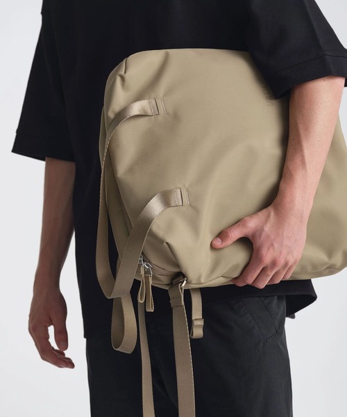 ESTNATION(エストネーション)の「Urth / Arkose Tote(トートバッグ・メンズ・ブラック・FREE)」の9枚目の写真