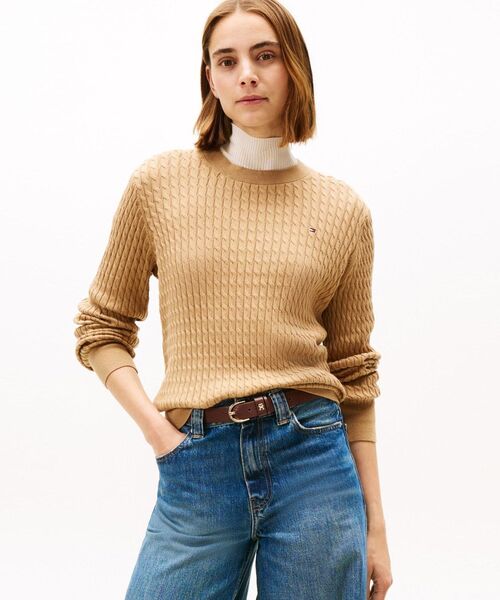 TOMMY HILFIGER（トミーヒルフィガー）の「コットンケーブルファインゲージロングスリーブセーター（ニット/セーター・レディース・ネイビー/チェリーレッド/モスグリーン/ベージュ/ラベンダー/ホワイト/インディゴブルー/イエロー系その他3・SMALL/X-SMALL/XX-SMALL/MEDIUM）」の2枚目の写真