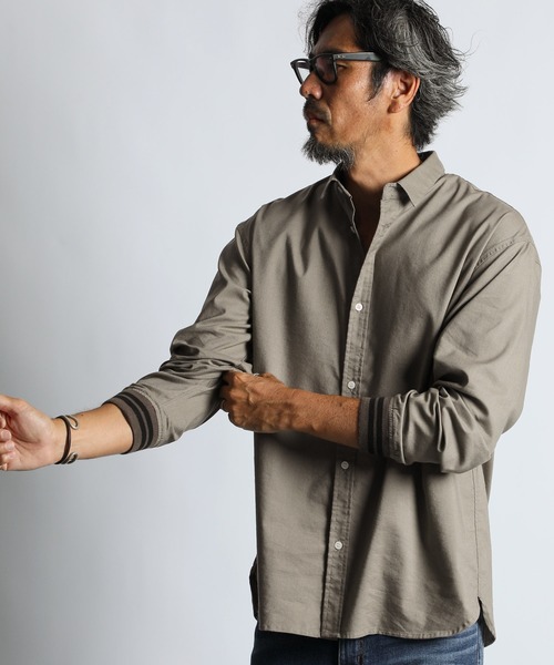 The DUFFER of ST.GEORGE（ザダファーオブセントジョージ）の「LINEN BLEND COOLMAX RIBBED SHIRT：セットアップ 麻混クールマックス リブ袖シャツ（シャツ/ブラウス・メンズ・グレイッシュベージュ/ネイビー・SMALL/X-LARGE/LARGE/MEDIUM）」の2枚目の写真