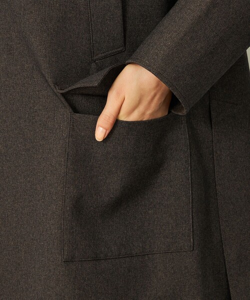 MACKINTOSH PHILOSOPHY（ﾏｯｷﾝﾄｯｼｭ ﾌｨﾛｿﾌｨｰ）の「GREY LABEL 【SOMERFORD(サマーフォード)】（ステンカラーコート・レディース・ベージュ/ダークネイビー/ブラウン系その他5・2/6）」の9枚目の写真