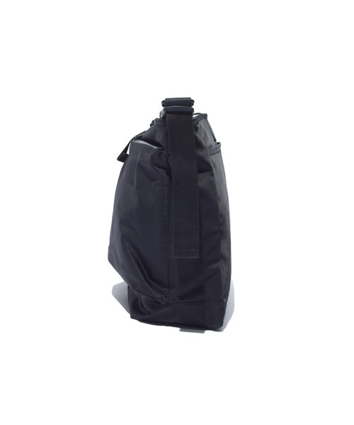 F/CE. (エフシーイー)の「F/CE. RECYCLE TWILL COURIER SHOULDER / エフシーイー リサイクルツイルクーリエショルダー(メッセンジャーバッグ・メンズ・ブラック・FREE)」の5枚目の写真
