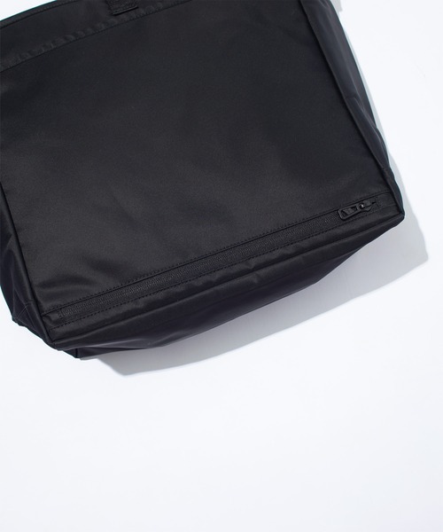 F/CE. (エフシーイー)の「F/CE. RECYCLE TWILL COURIER SHOULDER / エフシーイー リサイクルツイルクーリエショルダー(メッセンジャーバッグ・メンズ・ブラック・FREE)」の14枚目の写真