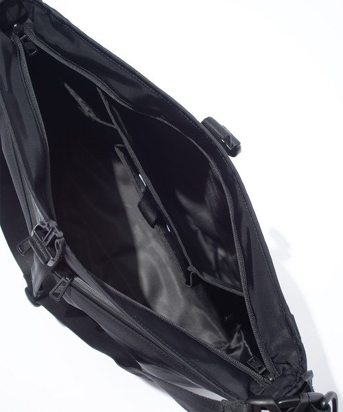 F/CE. (エフシーイー)の「F/CE. RECYCLE TWILL COURIER SHOULDER / エフシーイー リサイクルツイルクーリエショルダー(メッセンジャーバッグ・メンズ・ブラック・FREE)」の15枚目の写真