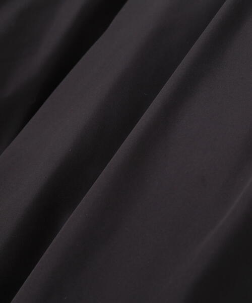 NATURAL BEAUTY BASIC（ナチュラルビューティーベーシック）の「◇シームレスミドルダウン（ダウンジャケット/コート・レディース・ブラック/オフホワイト・SMALL/MEDIUM）」の13枚目の写真