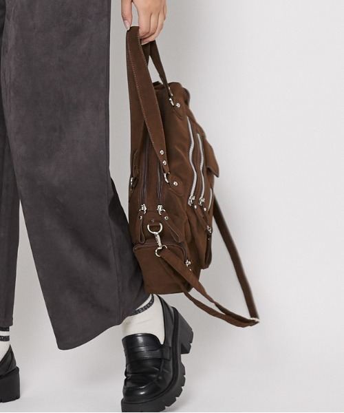 GORGE（ゴージ）の「《大容量×多収納◎》ショルダー＆ハンド 2WAY 多ポケット トートバッグ（ハンドバッグ・レディース・ブラウン/キャメル/ブラック・F）」の8枚目の写真