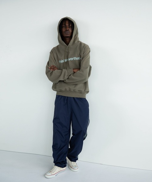 thisisneverthat(ディスイズネバーザット)の「T-Logo LT Hoodie(パーカー・メンズ・グレイッシュブルー/オリーブ・L/M/S/XL)」の5枚目の写真