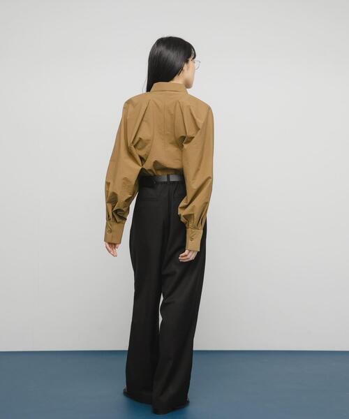 KBF(ケイビーエフ)の「ボリュームスリーブクロップドシャツ(シャツ/ブラウス・レディース・グリーン系その他/ブラウン系その他/ライトベージュ・ONE)」の19枚目の写真