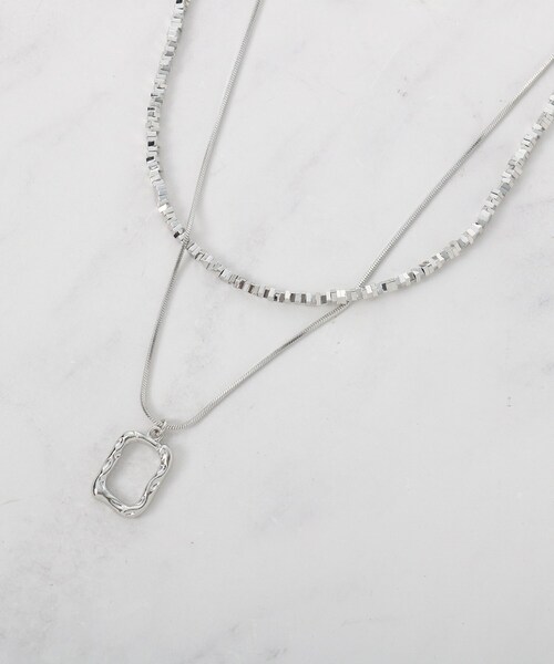 SHOO・LA・RUE（シューラルー）の「かさねチェーン2連ネックレス（ネックレス・レディース・ゴールド/シルバー・00）」の4枚目の写真