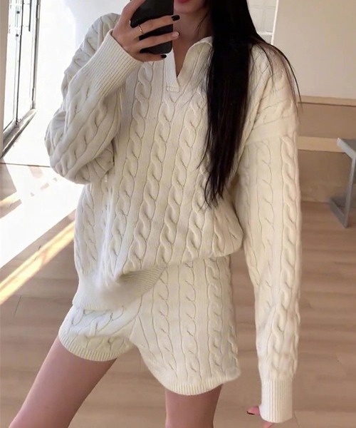 DAY CLOSET(デイ クローゼット)の「【セットアップ】長袖ケーブル編みスキッパーニットトップス+リブショートパンツ 上下2点セット レディース(ニット/セーター・レディース・ホワイト/グレー/ブラック・FREE)」の4枚目の写真