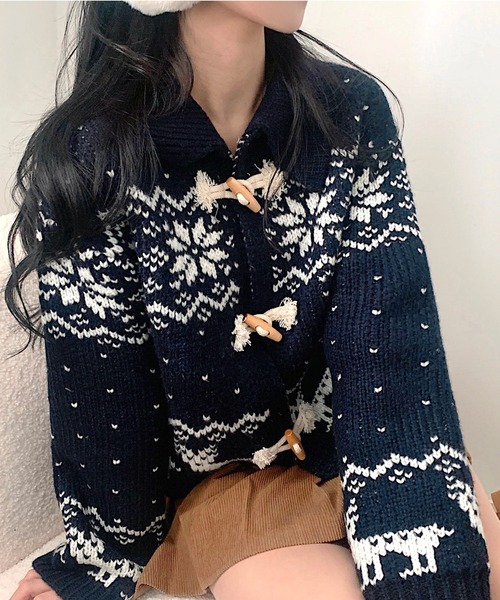 SHEENA(シーナ)の「トグルボタンノルディック柄襟付きニットカーディガン(カーディガン/ボレロ・レディース・ネイビー/アイボリー/グレー・M)」の6枚目の写真