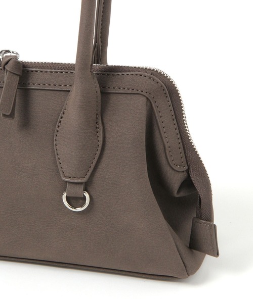 LAKOLE(ラコレ)の「ガマグチ風横長ハンドバッグ / 593073(ハンドバッグ・レディース・ブラック/ブラウン系その他・FREE)」の17枚目の写真