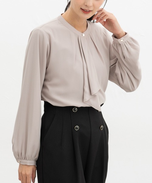 Honeys(ハニーズ)の「【ハニぽか】あったか裏地ボウタイブラウス(シャツ/ブラウス・レディース・グレイッシュブルー/ブラック系その他/アイボリー/ネイビー/ピンク系/ボルドー・3L/L/LL/M/S)」の5枚目の写真