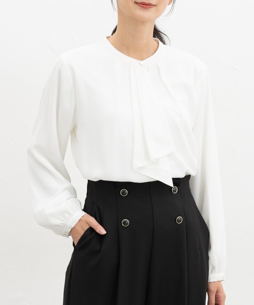 Honeys(ハニーズ)の「【ハニぽか】あったか裏地ボウタイブラウス(シャツ/ブラウス・レディース・グレイッシュブルー/ブラック系その他/アイボリー/ネイビー/ピンク系/ボルドー・3L/L/LL/M/S)」の9枚目の写真