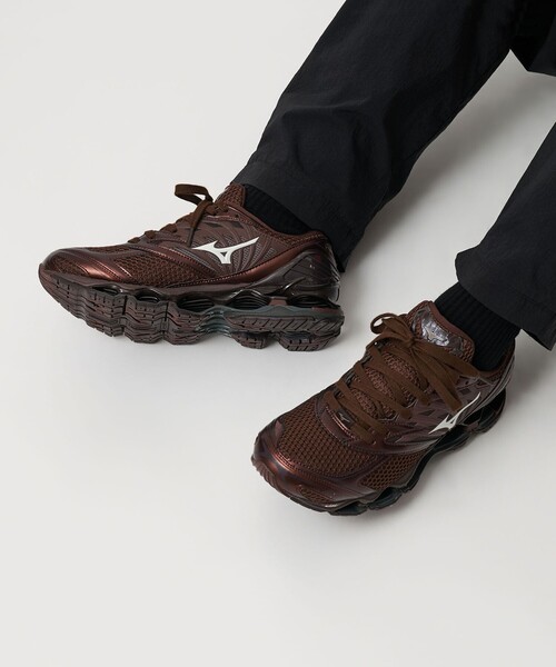 MIZUNO(ミズノ )の「<MIZUNO>ウェーブ プロフェシー LS スニーカー(スニーカー・メンズ・ダークブラウン・29cm/27cm/26.5cm/28cm/28.5cm/27.5cm/26cm)」の2枚目の写真