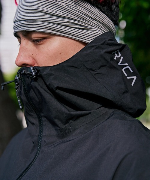 RVCA(ルーカ)の「RVCA メンズ 3LYERD JKT ジャケット 【2025年秋冬モデル】 @autumn/ルーカ撥水ナイロンマウンテンジャケット(マウンテンパーカー・メンズ・ブラック/ライトブルー/ブルー系その他・SMALL/MEDIUM/LARGE/X-LARGE)」の9枚目の写真