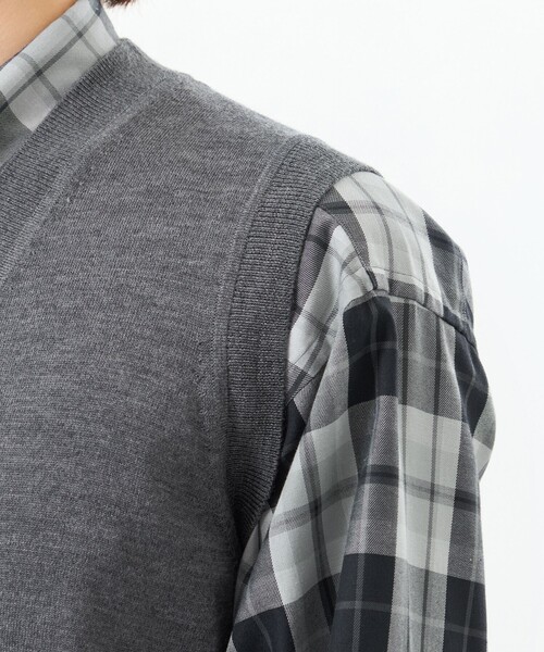 MACKINTOSH PHILOSOPHY（ﾏｯｷﾝﾄｯｼｭ ﾌｨﾛｿﾌｨｰ）の「ハイゲージ天竺 Vネックニットベスト（ベスト・メンズ・チャコールグレー/ブラック・42/40/38）」の6枚目の写真