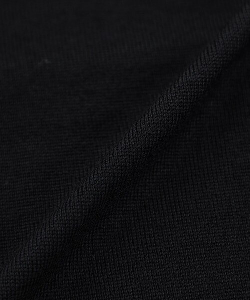 MACKINTOSH PHILOSOPHY（ﾏｯｷﾝﾄｯｼｭ ﾌｨﾛｿﾌｨｰ）の「ハイゲージ天竺 Vネックニットベスト（ベスト・メンズ・チャコールグレー/ブラック・42/40/38）」の3枚目の写真