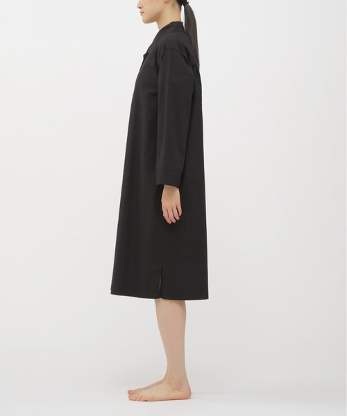 MARGARET HOWELL(マーガレットハウエル)の「COTTON POPLIN DRESS(ワンピース・レディース・ブラック・FREE)」の2枚目の写真