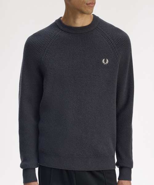 FRED PERRY(フレッドペリー)の「Lambswool Raglan Jumper/ラムウールラグランスリーブニット(ニット/セーター・メンズ・グリーン/グレー/オフホワイト/イエロー・S/M/L)」の3枚目の写真