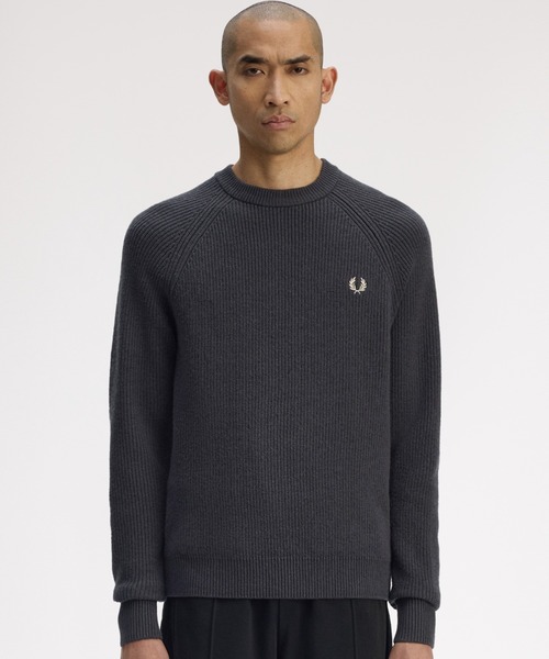 FRED PERRY(フレッドペリー)の「Lambswool Raglan Jumper/ラムウールラグランスリーブニット(ニット/セーター・メンズ・グリーン/グレー/オフホワイト/イエロー・S/M/L)」の13枚目の写真