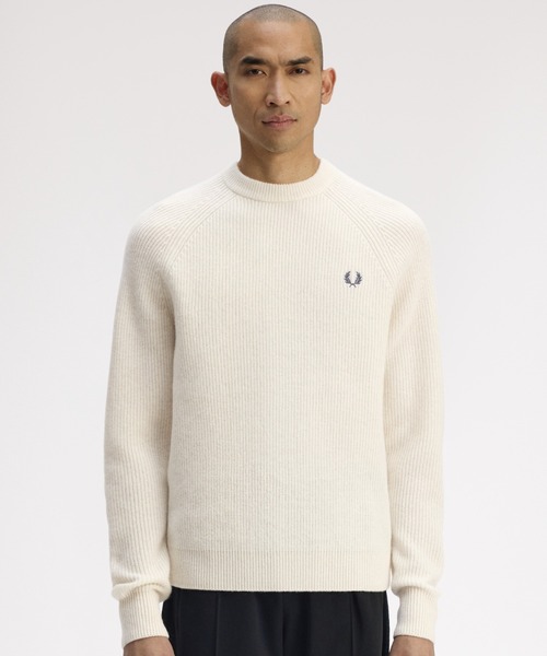 FRED PERRY(フレッドペリー)の「Lambswool Raglan Jumper/ラムウールラグランスリーブニット(ニット/セーター・メンズ・グリーン/グレー/オフホワイト/イエロー・S/M/L)」の19枚目の写真