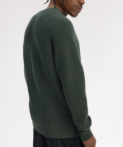 FRED PERRY(フレッドペリー)の「Lambswool Raglan Jumper/ラムウールラグランスリーブニット(ニット/セーター・メンズ・グリーン/グレー/オフホワイト/イエロー・S/M/L)」の17枚目の写真