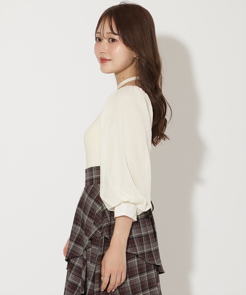 AND COUTURE(アンドクチュール)の「7分袖ホルターリボンニットプルオーバー(ニット/セーター・レディース・ブラック/アイボリー/ネイビー・FREE)」の6枚目の写真