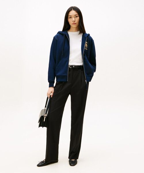 TOMMY HILFIGER（トミーヒルフィガー）の「ゴールドクレストテリージップスルーパーカー（スウェット・レディース・バーガンディー/ネイビー・MEDIUM/SMALL/X-SMALL）」の4枚目の写真