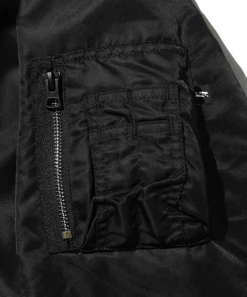 Valley Apparel(バレーアパレル)の「レディース MA-1 ショートナイロンジャケット(ミリタリージャケット・レディース・ブラック/アイボリー・MEDIUM/SMALL)」の8枚目の写真